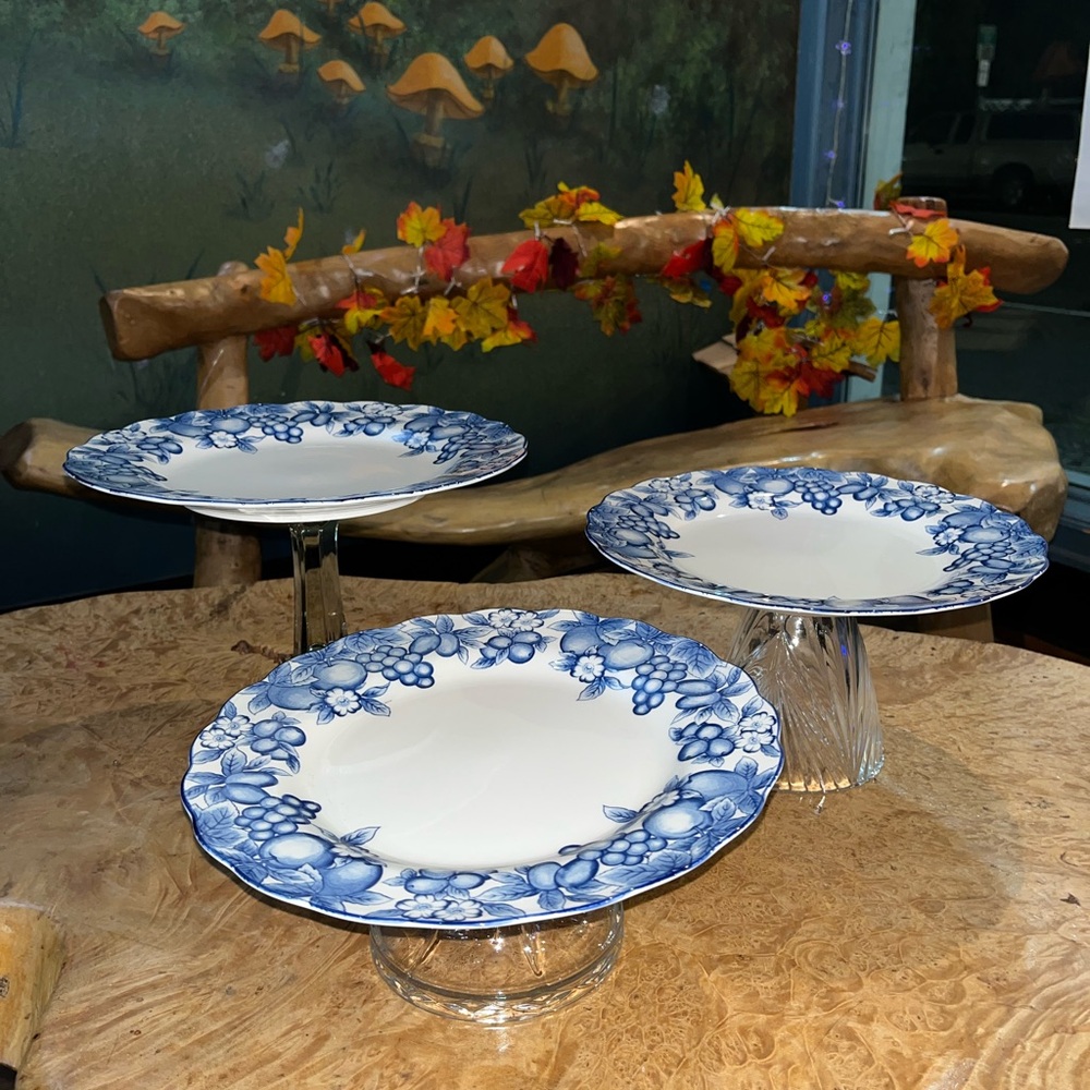 Blue and White Floral Cake Stand Set